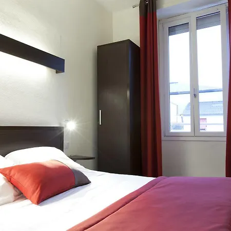Hotel Logis Chateaubriand Nantes